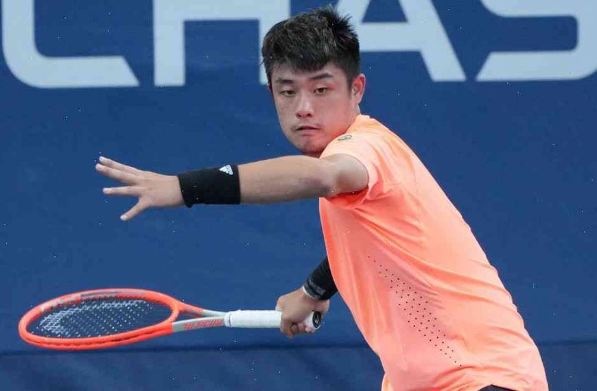 Wu Yibing beat Berdych 7-6 6-4 to reach the third round of the U.S. Open